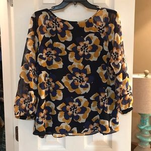 Cabi scoop neck blouse